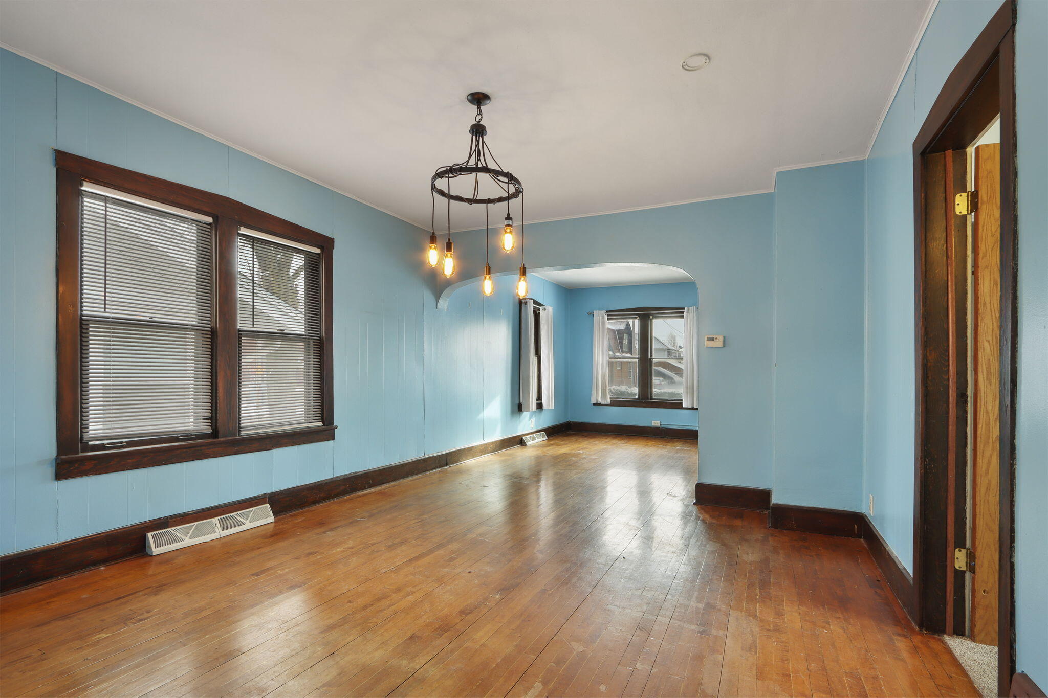 2612 Roosevelt Road Kenosha, WI 53143 - Photo 8 of 22 5-web-or-mls-2612 Roosevelt Rd - 4