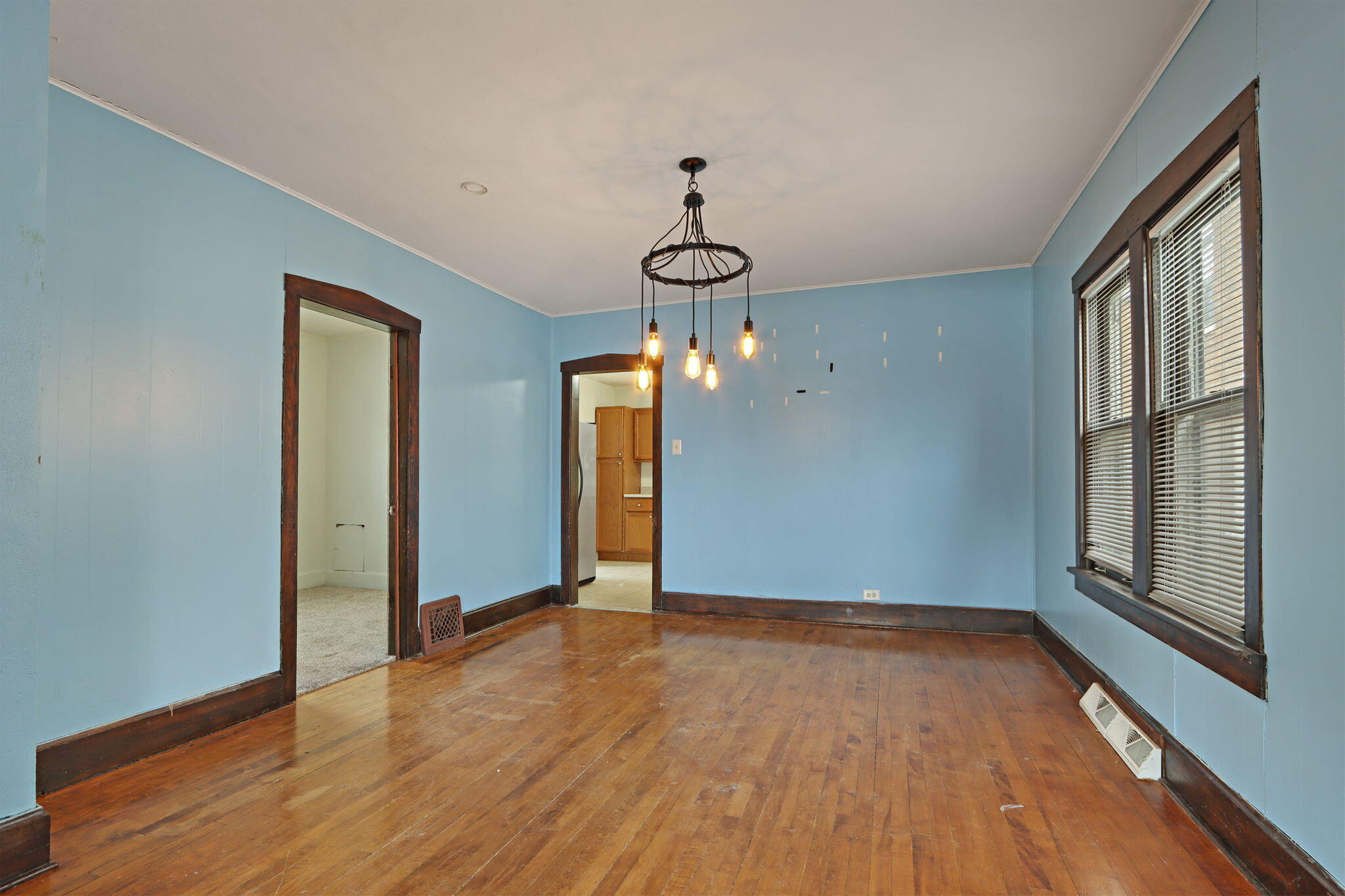 2612 Roosevelt Road Kenosha, WI 53143 - Photo 9 of 22 6-web-or-mls-2612 Roosevelt Rd - 6