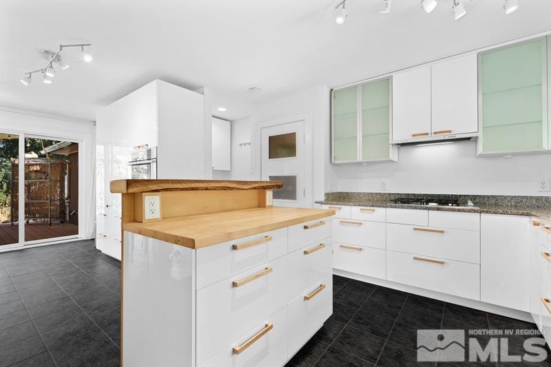 870 Daniel Drive Reno, NV 89509 - Photo 12 of 40 Photo 12