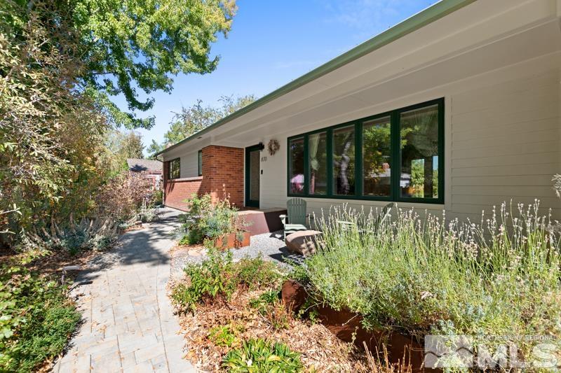 870 Daniel Drive Reno, NV 89509 - Photo 3 of 40 Photo 3