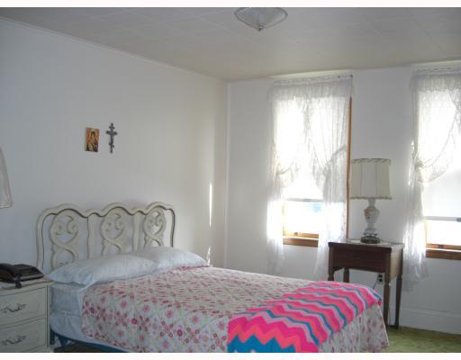 414 Shingiss Street McKees Rocks, PA 15136 - Photo 4 of 8 Master Bedroom.