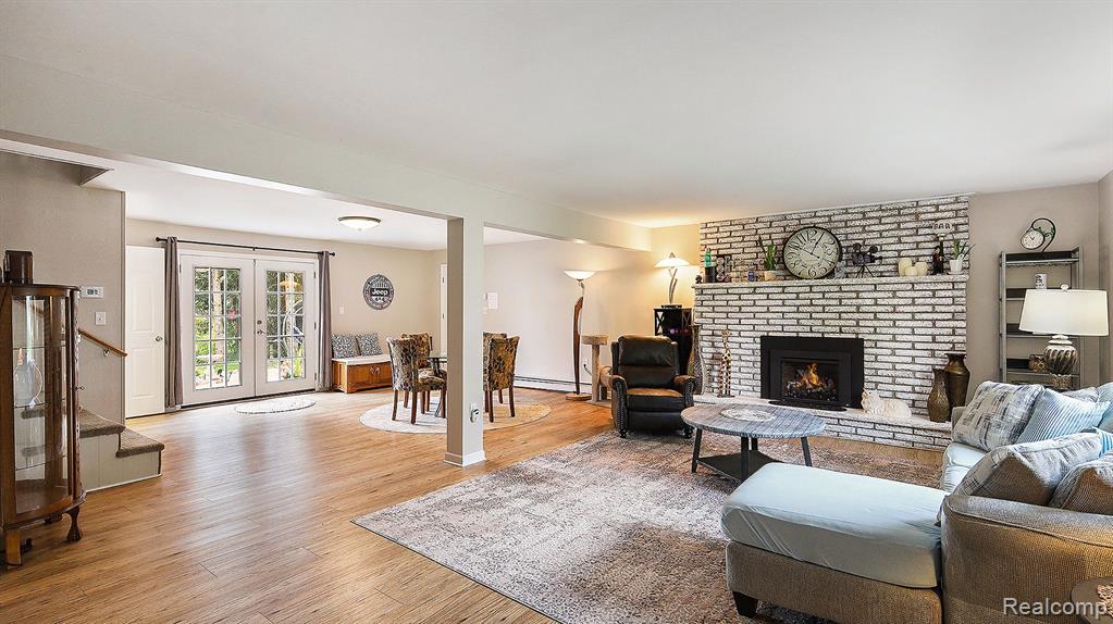 8635 North Eston Road Clarkston, MI 48348 - Photo 5 of 46