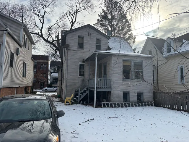 $600,000 | 2128 West Eastwood Avenue, Chicago, IL 60625