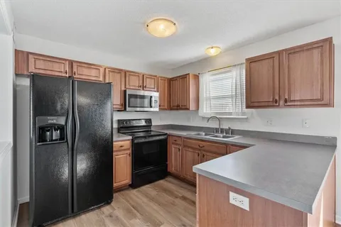 $325,000 | 17187 South Dodge Street, Gardner, KS 66030