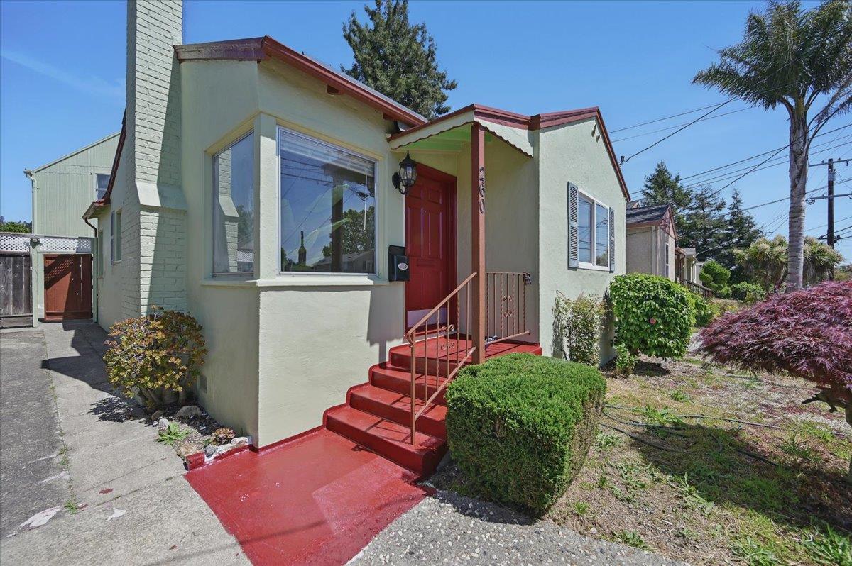 260 Behrens Street El Cerrito, CA 94530 - Photo 4 of 44