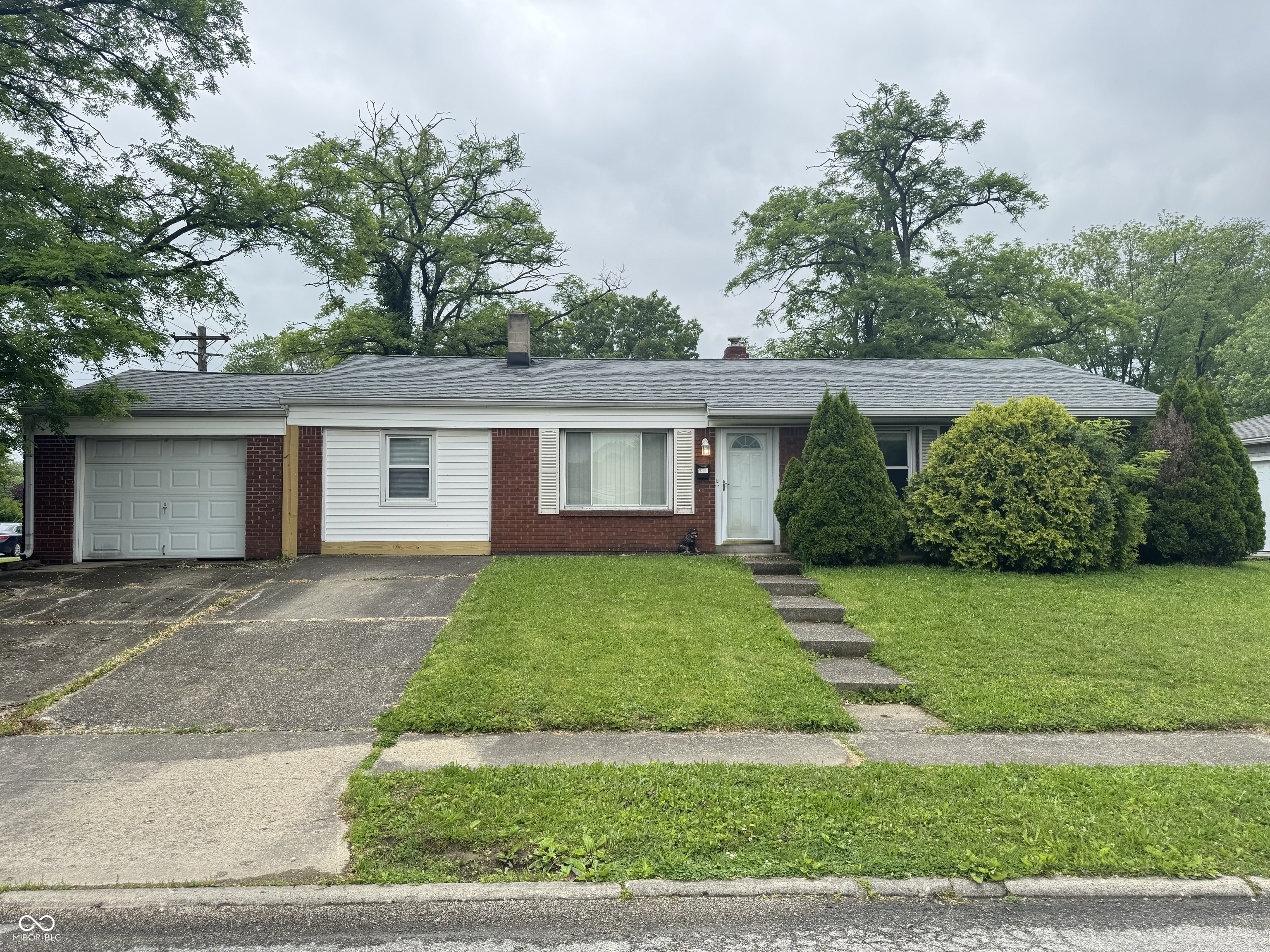 7929 Roy Road Indianapolis, IN 46219 - Photo 1 of 36 Gallery Image 1