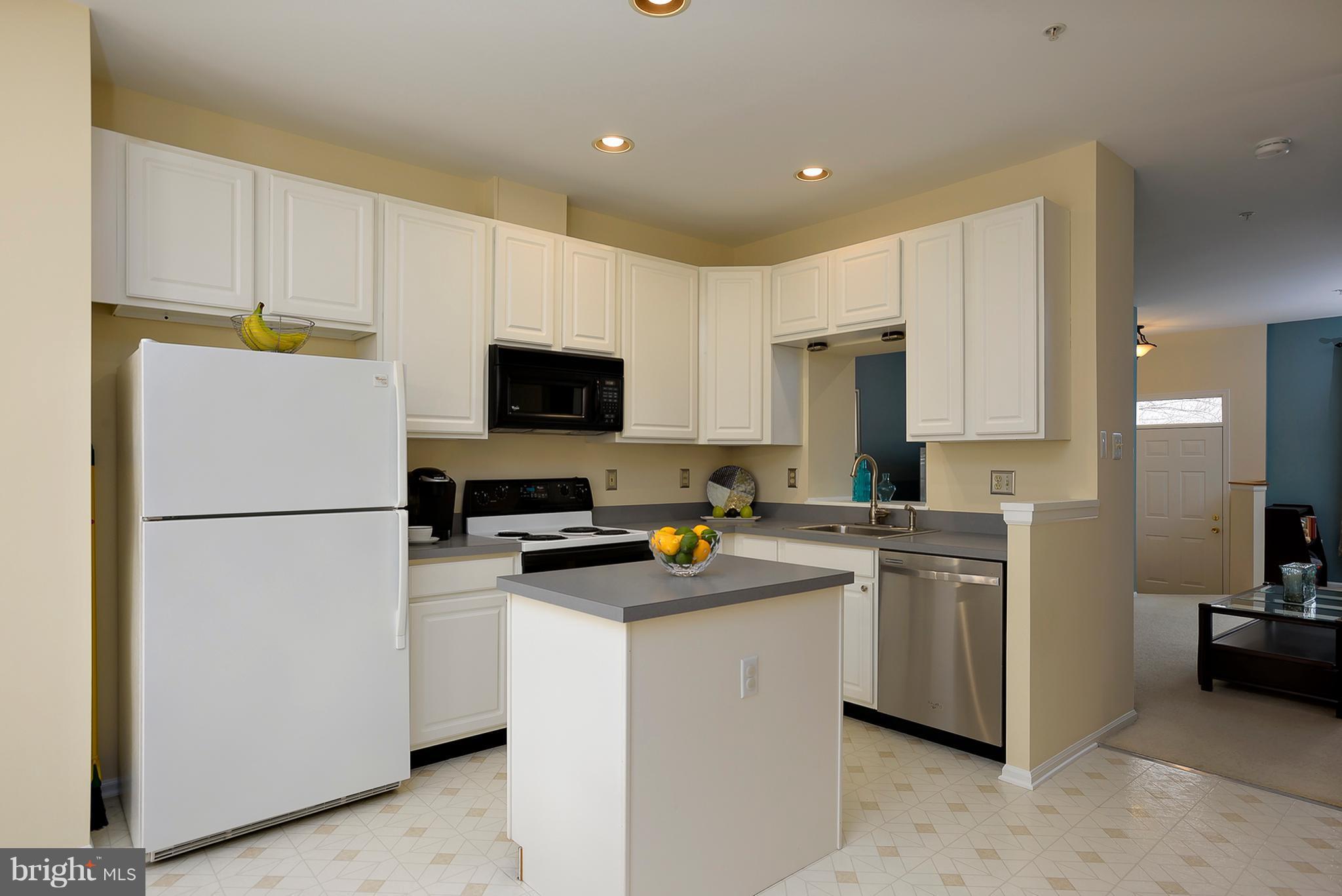 6384 Wind Rider Way Columbia, MD 21045 - Photo 9 of 30 Kitchen