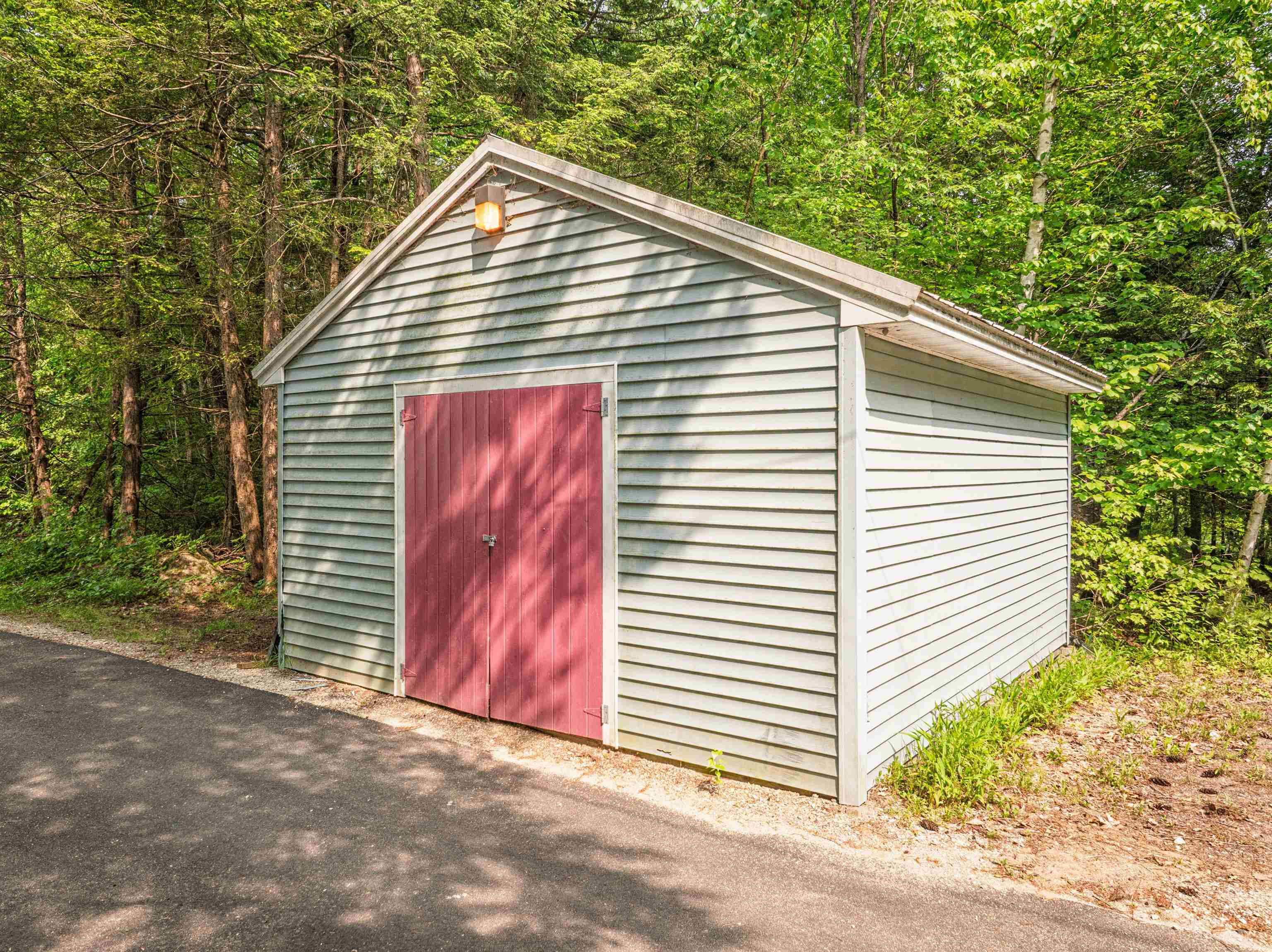 95 Priest Road Nottingham, NH 03290 - Photo 3 of 28