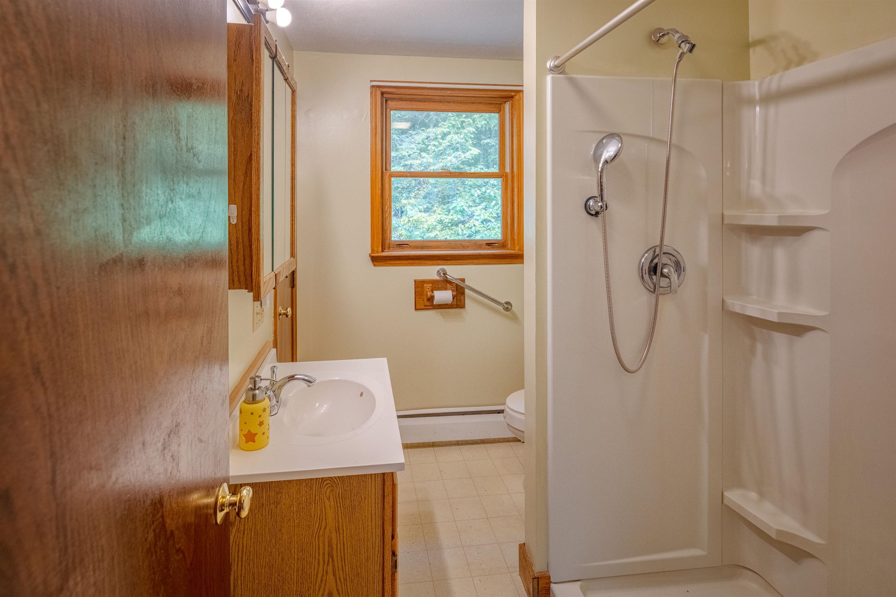 95 Priest Road Nottingham, NH 03290 - Photo 9 of 28