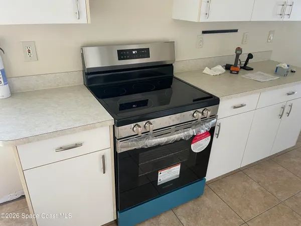 $2,500 | 1895 Bayhill Drive, Melbourne, FL 32940