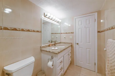 $749,000 | 1950 South Ocean Drive, Unit 3P, Hallandale Beach, FL 33009