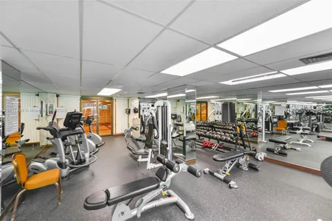 $749,000 | 1950 South Ocean Drive, Unit 3P, Hallandale Beach, FL 33009