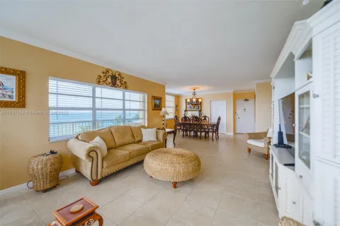 $749,000 | 1950 South Ocean Drive, Unit 3P, Hallandale Beach, FL 33009