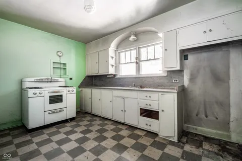 $100,000 | 6428 Maple Street, Indianapolis, IN 46236