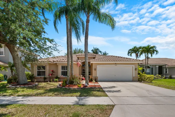 $750,000 | 5649 Oakmont Village Circle, Lake Worth, FL 33463