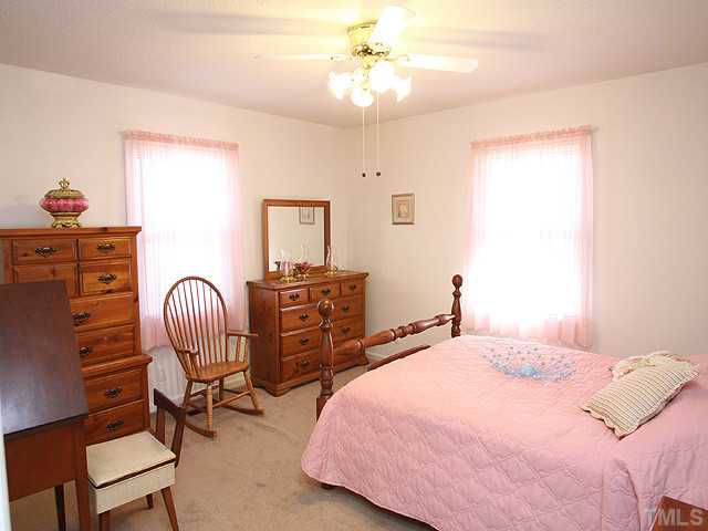 2941 Pervis Road Durham, NC 27704 - Photo 17 of 25 Gallery Image 17