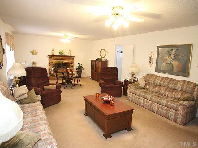 2941 Pervis Road Durham, NC 27704 - Photo 4 of 25 Gallery Image 4