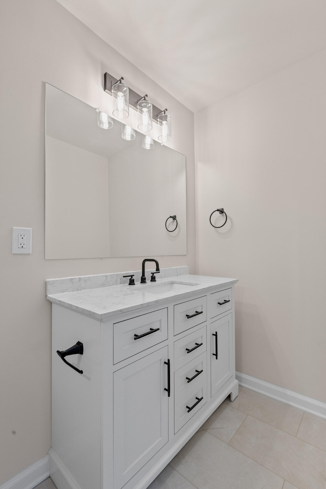 4463 Hardwood Street Ladson, SC 29456 - Photo 12 of 14 4463HardwoodSt-CasaVerdeMediaLLC32