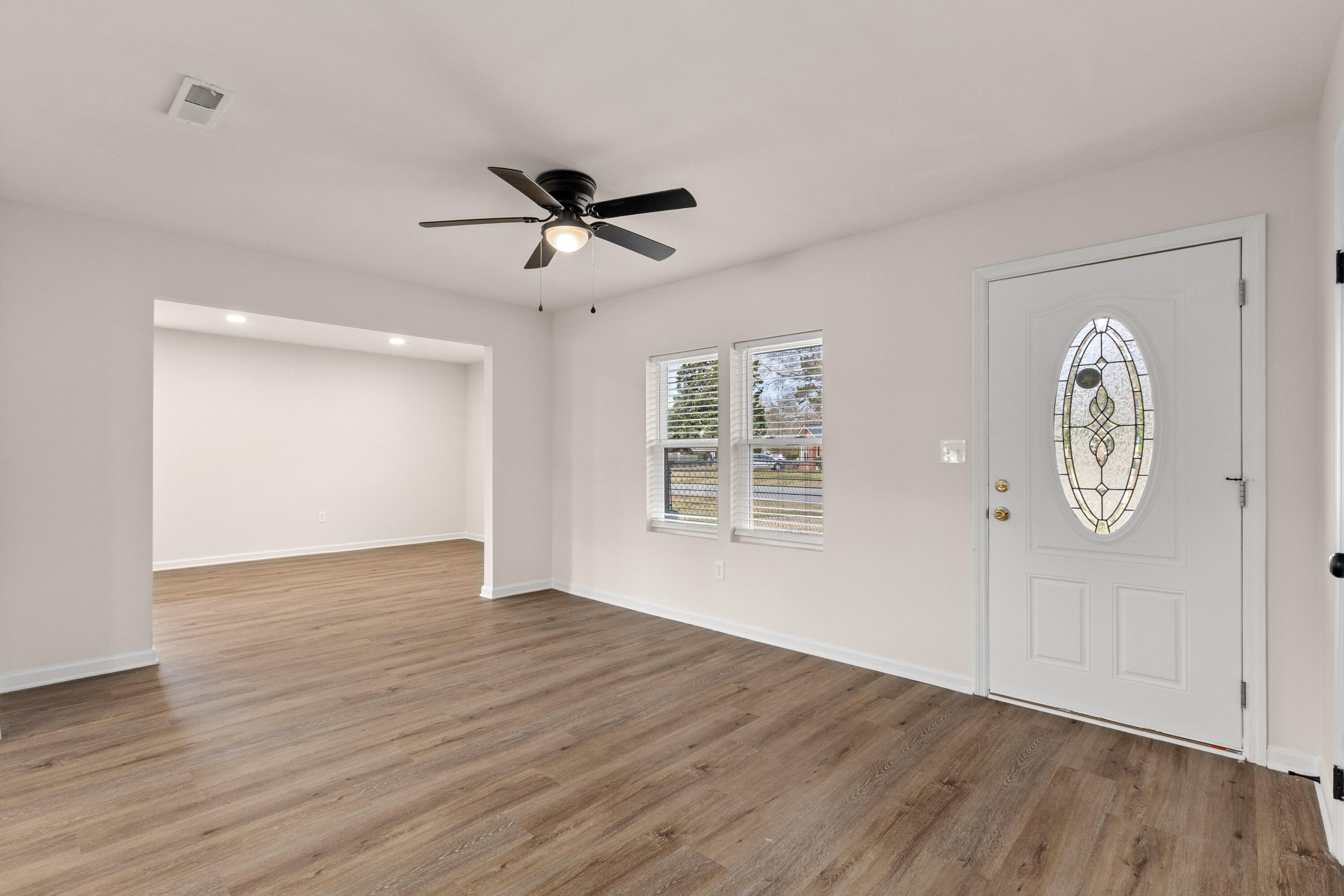 4463 Hardwood Street Ladson, SC 29456 - Photo 2 of 14 4463HardwoodSt-CasaVerdeMediaLLC9