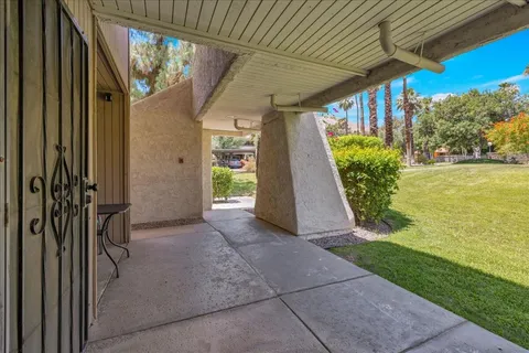 $180,000 | 2860 North Los Felices Road, Unit 101, Palm Springs, CA 92262