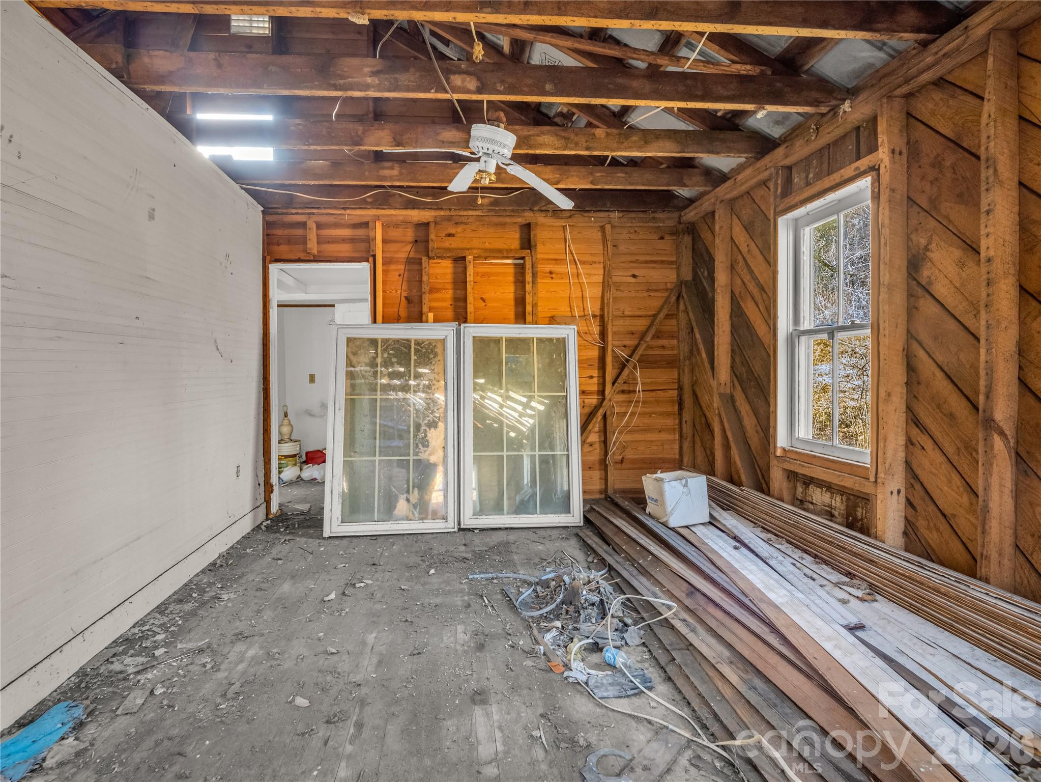530 Mine Creek Road Bakersville, NC 28705 - Photo 9 of 18 a view of front door