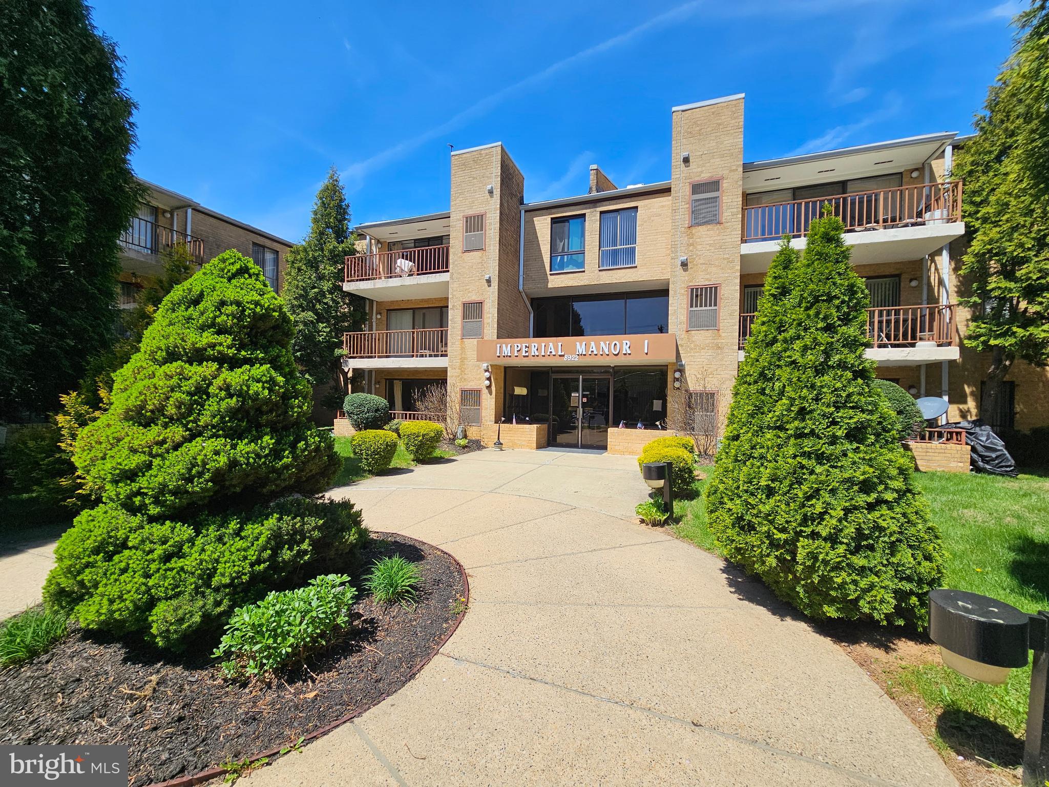 8910 Krewstown Road, Unit 102 Philadelphia, PA 19115 - Photo 1 of 21 Front Entrance