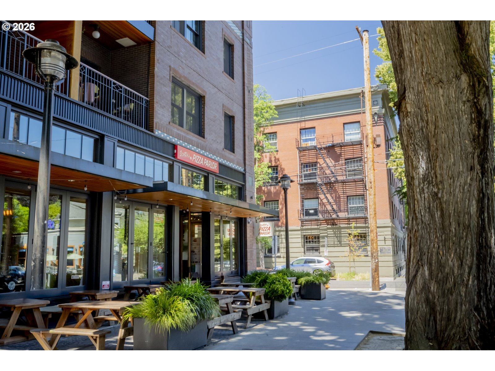 2127 Northwest Irving Street, Unit 105 Portland, OR 97210 - Photo 31 of 32