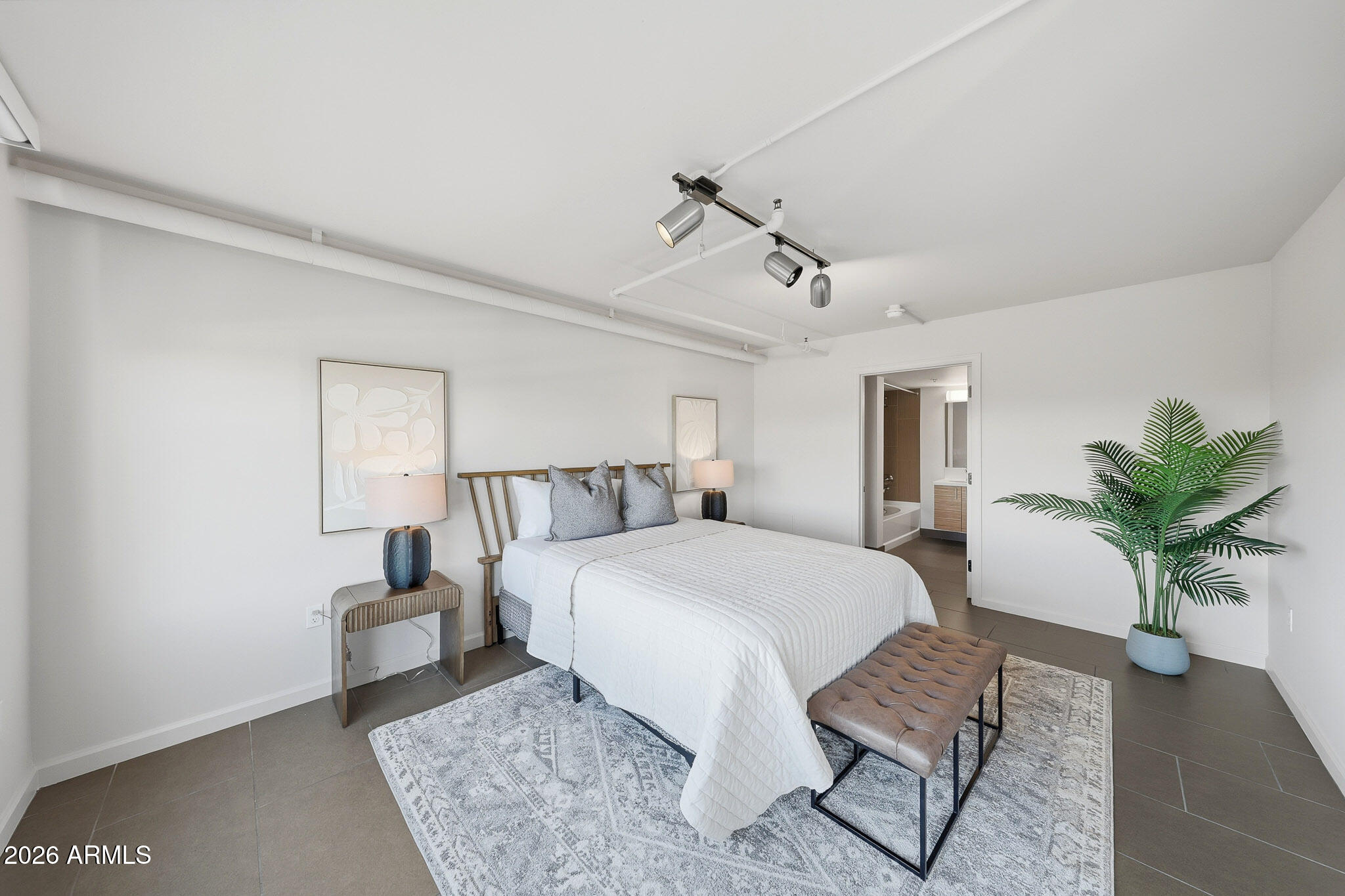 535 West Thomas Road, Unit 406 Phoenix, AZ 85013 - Photo 5 of 15 9