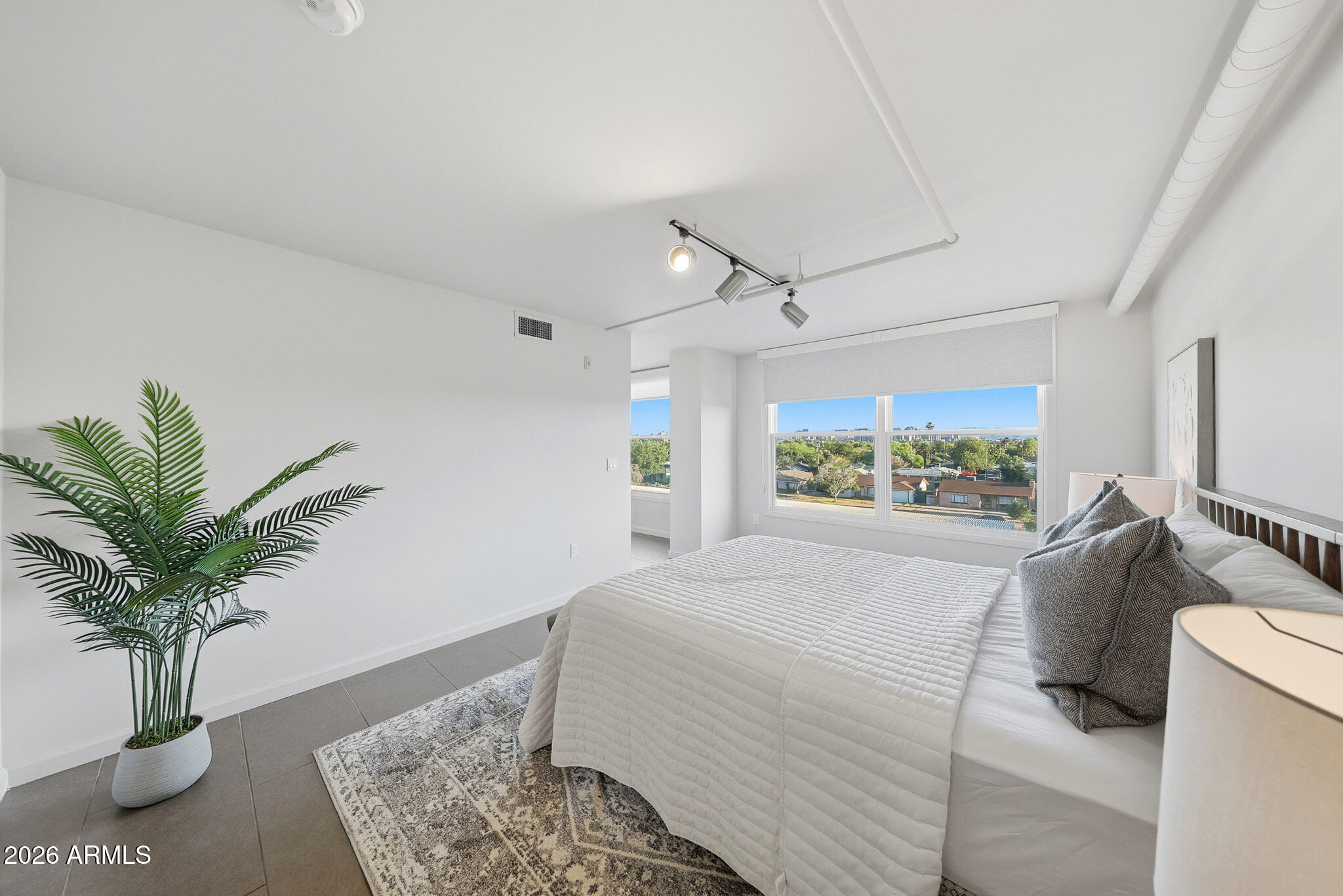 535 West Thomas Road, Unit 406 Phoenix, AZ 85013 - Photo 6 of 15 10