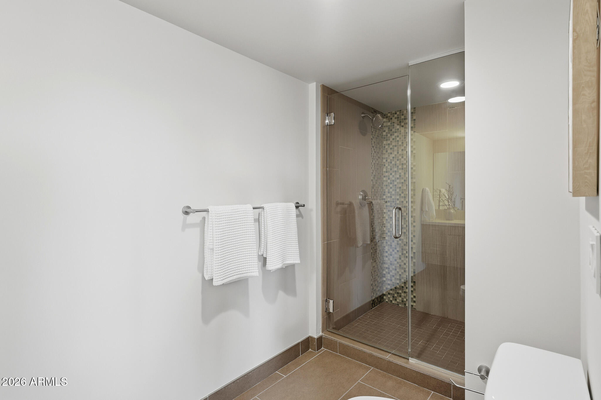 535 West Thomas Road, Unit 406 Phoenix, AZ 85013 - Photo 7 of 15 7