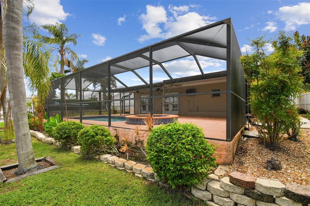 3921 East Eden Roc Circle Tampa, FL 33634 - Photo 12 of 34