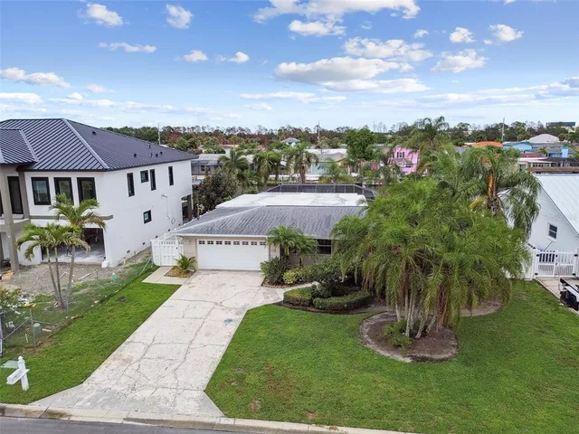 $799,999 | 3921 East Eden Roc Circle, Tampa, FL 33634