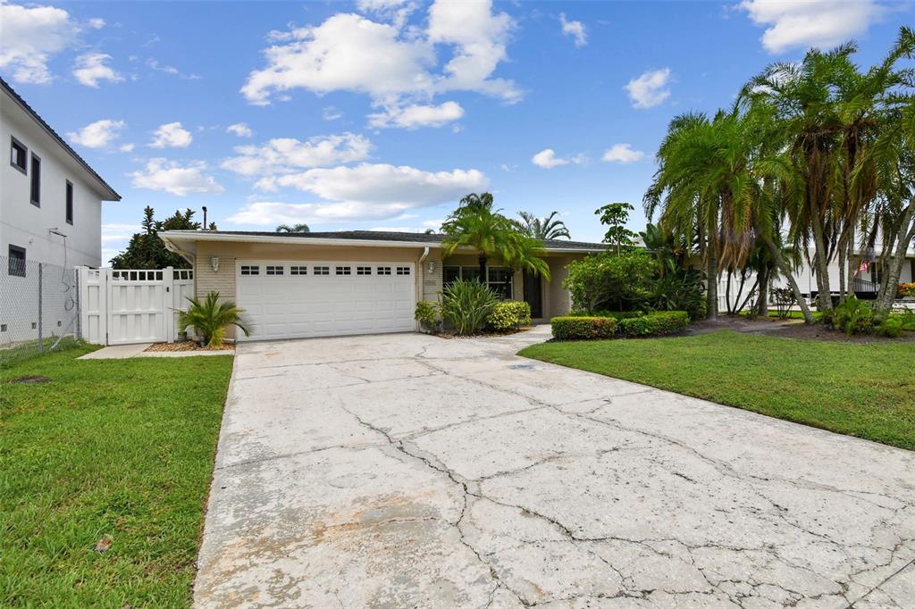 3921 East Eden Roc Circle Tampa, FL 33634 - Photo 22 of 34