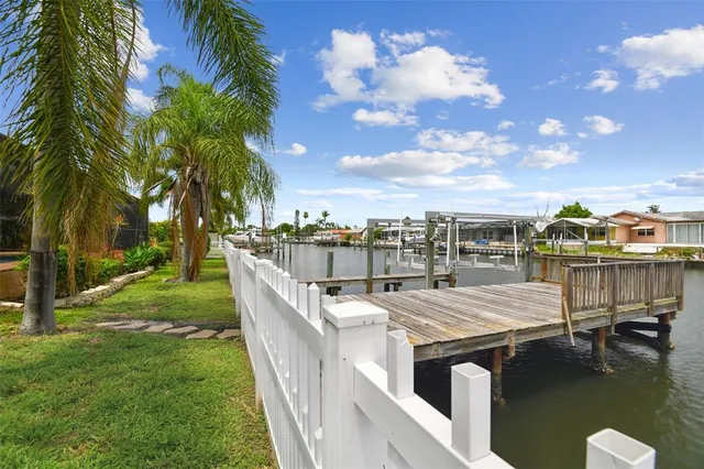 $799,999 | 3921 East Eden Roc Circle, Tampa, FL 33634