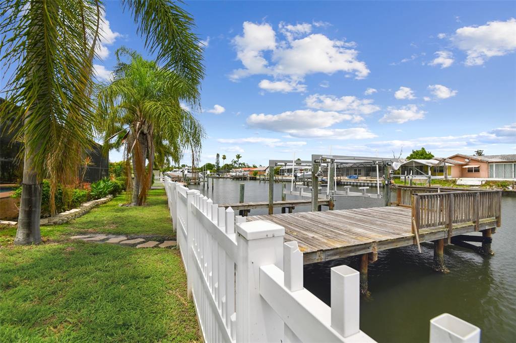 3921 East Eden Roc Circle Tampa, FL 33634 - Photo 3 of 34