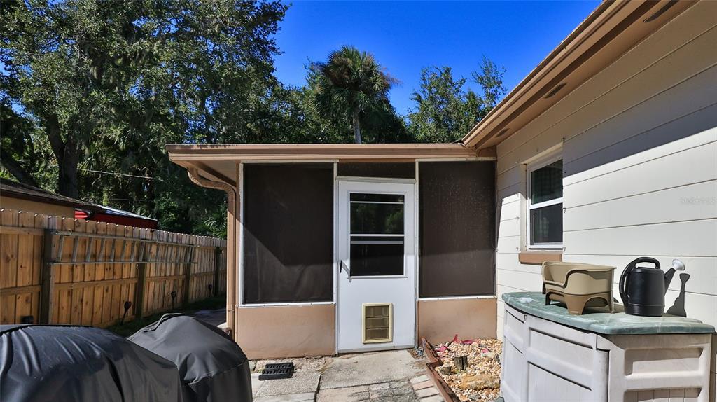 428 Perdita Avenue Edgewater, FL 32132 - Photo 23 of 28 a view of a patio in the balcony