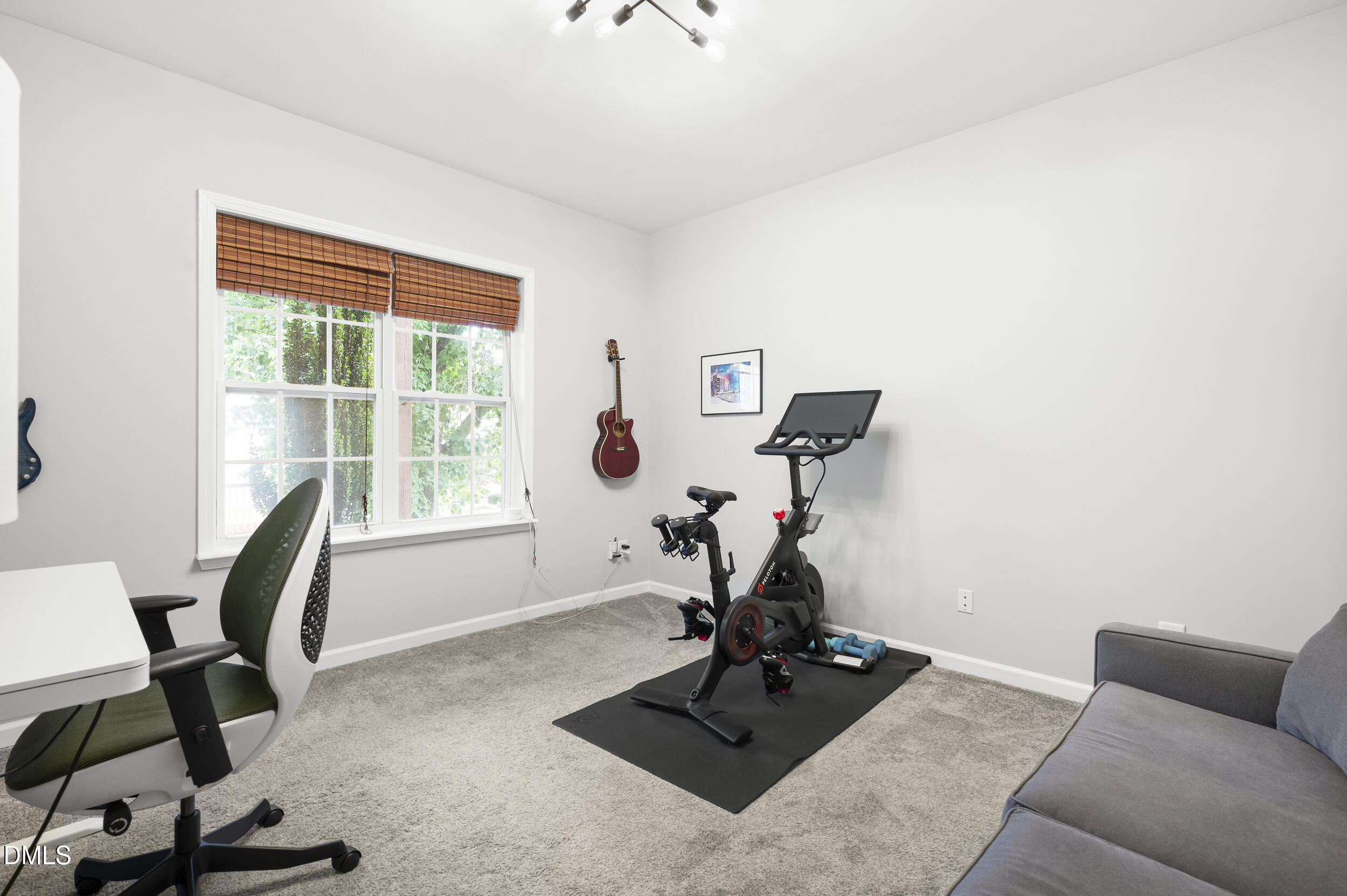 5500 Jeanette Marie Lane Raleigh, NC 27613 - Photo 27 of 32 Flex room main floor