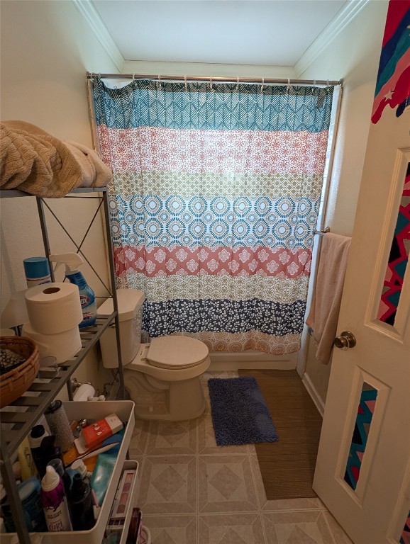 13603 Overland Pass Bee Cave, TX 78738 - Photo 22 of 30 a bathroom with a toilet and a shower curtain