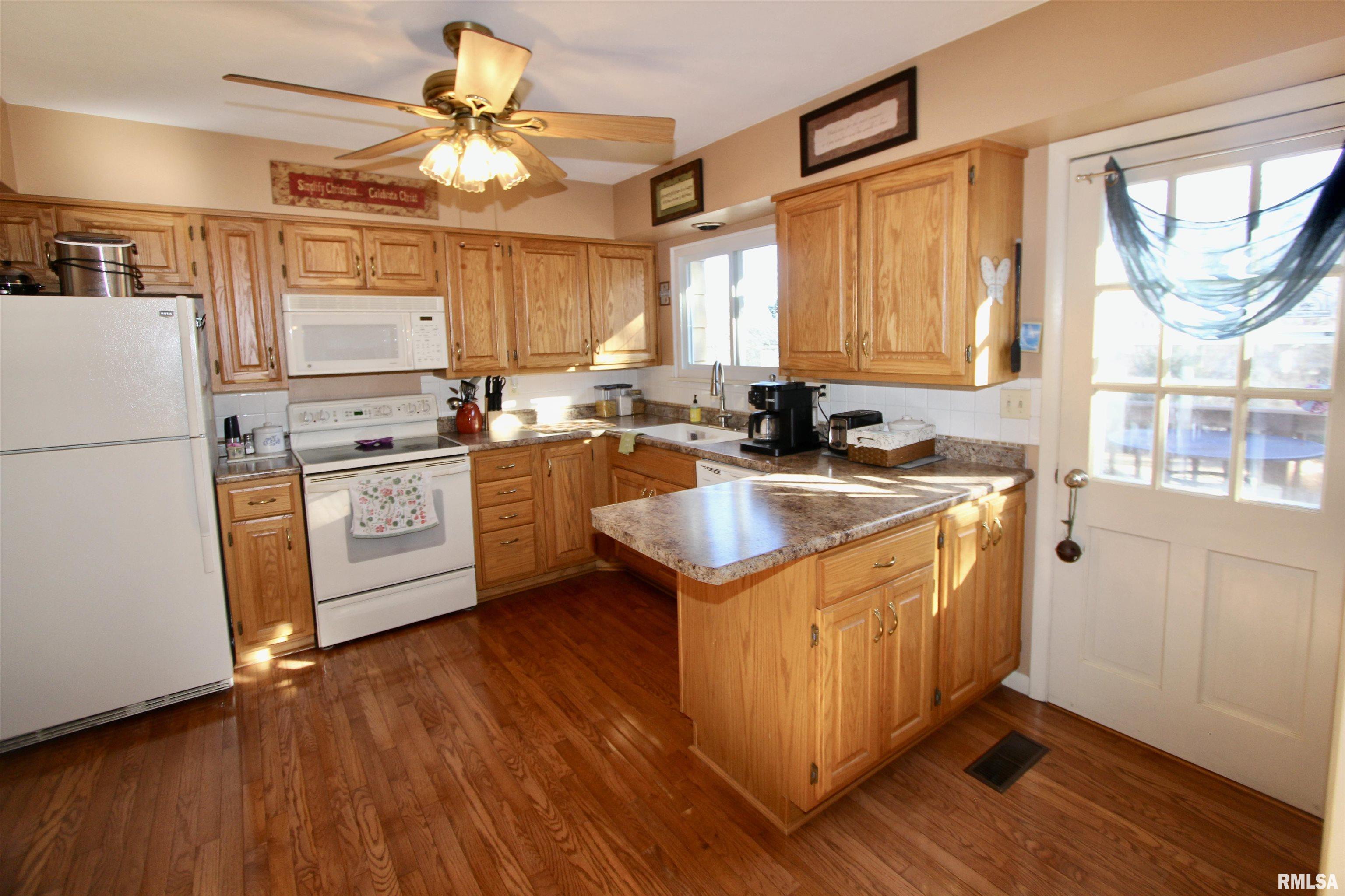 11422 West Grange Hall Road Brimfield, IL 61517 - Photo 12 of 72