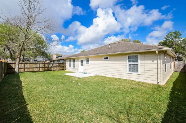 $2,200 | 14315 Branchwater Lane, Sugar Land, TX 77498