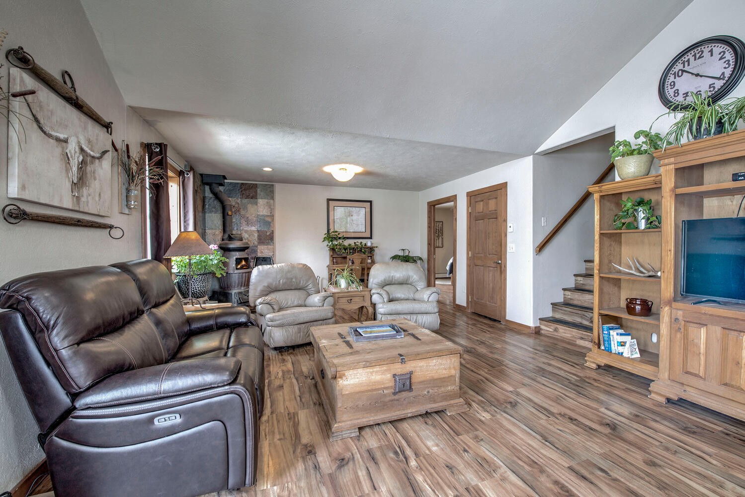 1462 Sheep Ridge Road Fairplay, CO 80440 - Photo 10 of 48 Roomy living room