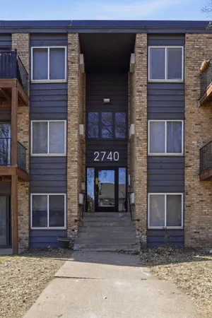 $1,495 | 2740 Pleasant Avenue, Unit 102, Minneapolis, MN 55408