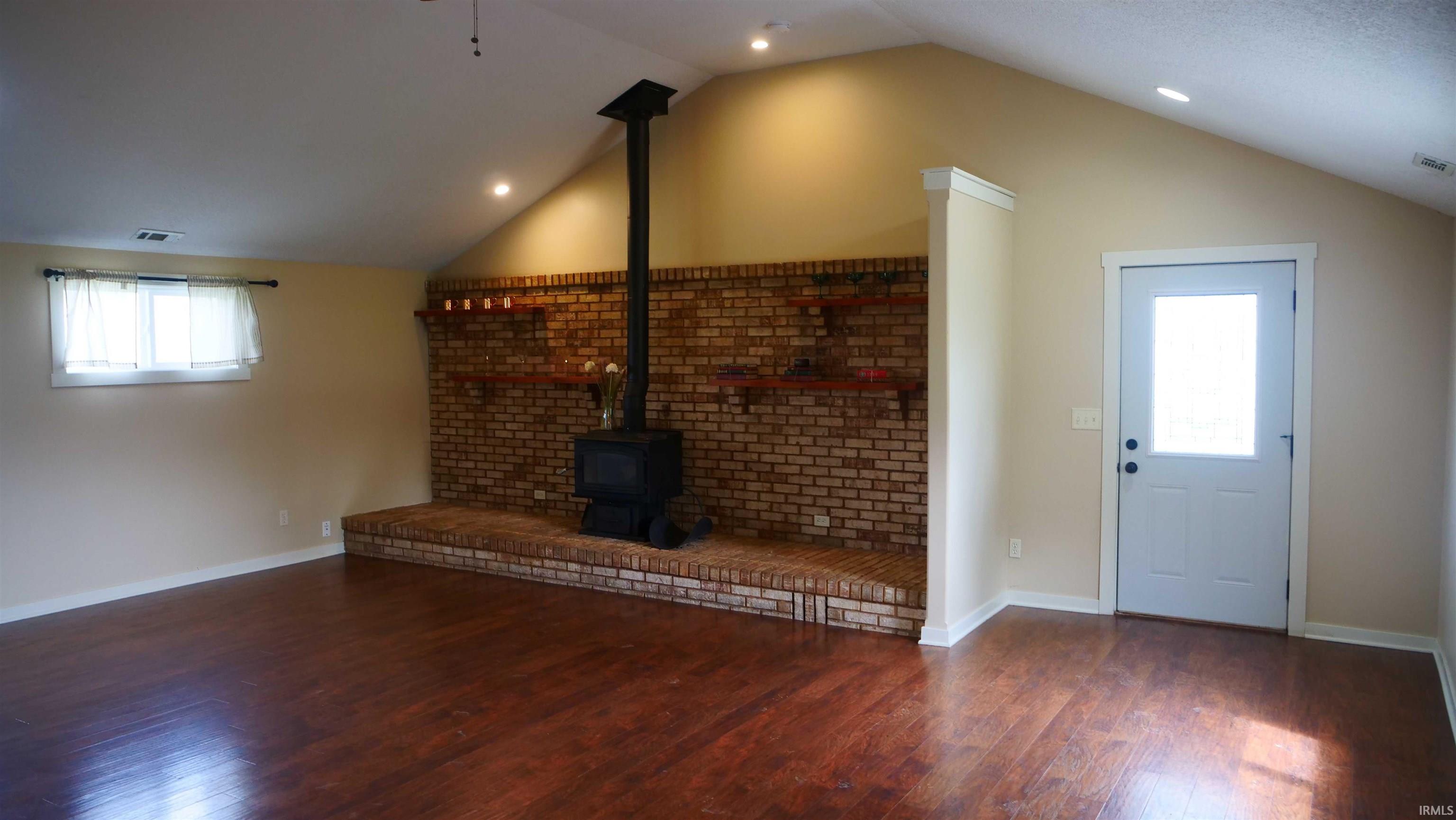 809 East Anderson Road Churubusco, IN 46723 - Photo 9 of 16 Gallery Image 9