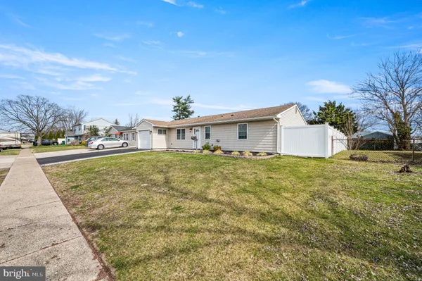 $2,800 | 34 Shepherd Lane, Levittown, PA 19055