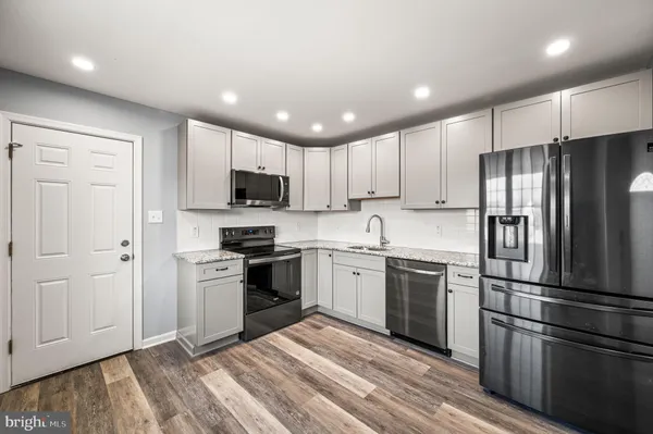 $2,800 | 34 Shepherd Lane, Levittown, PA 19055