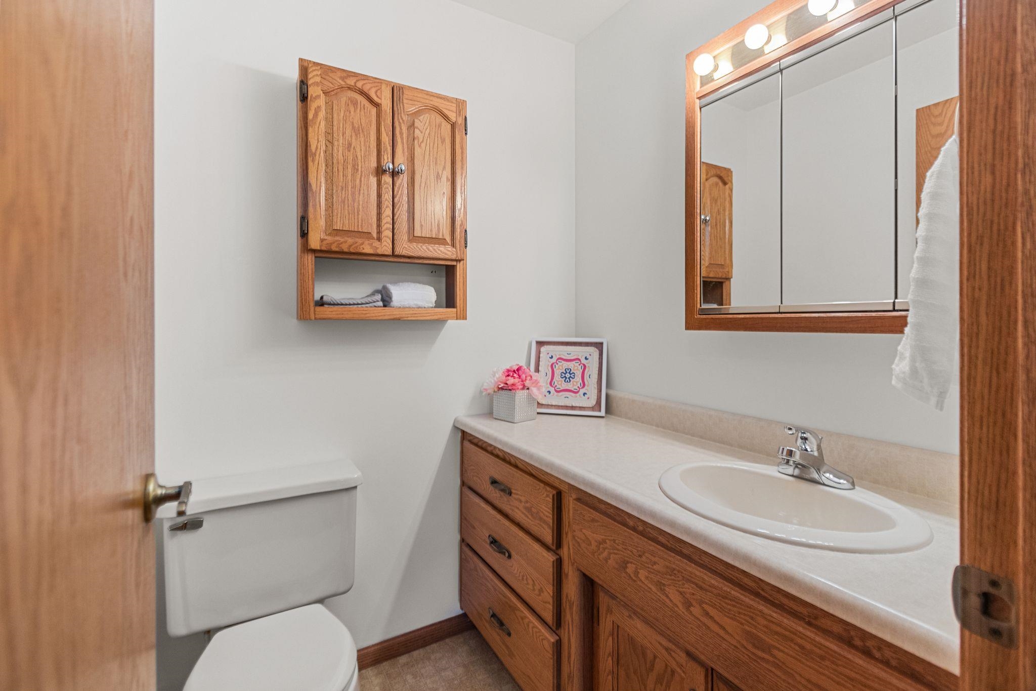 2921 West Creek Valley Lane Appleton, WI 54914 - Photo 14 of 31