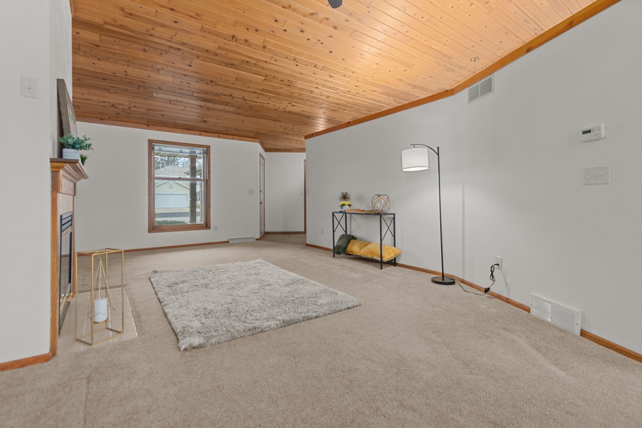 2921 West Creek Valley Lane Appleton, WI 54914 - Photo 6 of 31