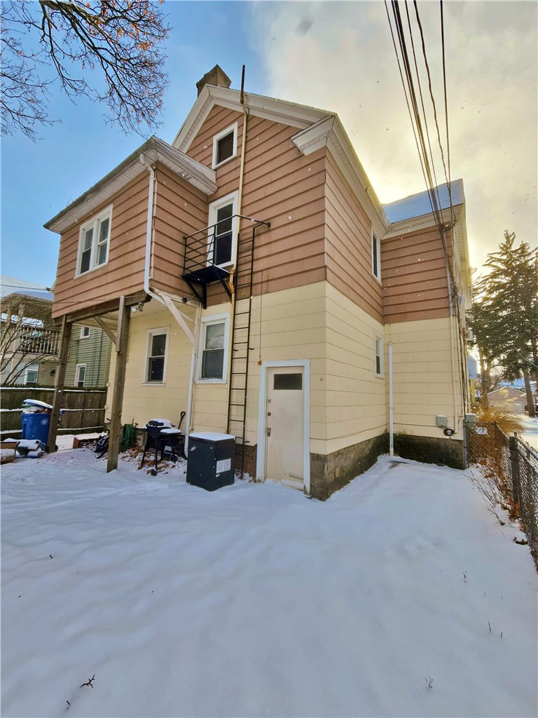 204 Cypress Street Rochester, NY 14620 - Photo 9 of 40