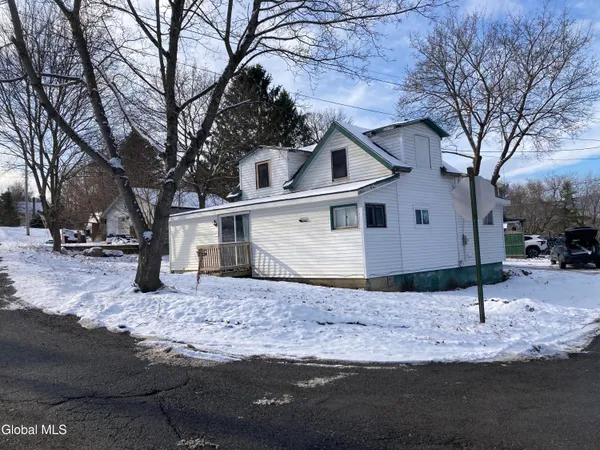 $167,900 | 24 Rock Street, Ticonderoga, NY 12883