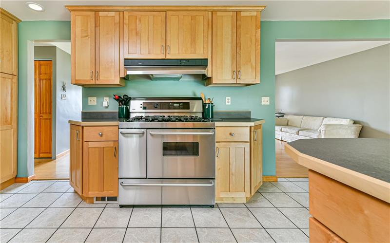 3012 East Bardonner Road Gibsonia, PA 15044 - Photo 6 of 18 Gallery Image 6